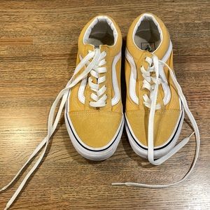 Yellow Vans old skool